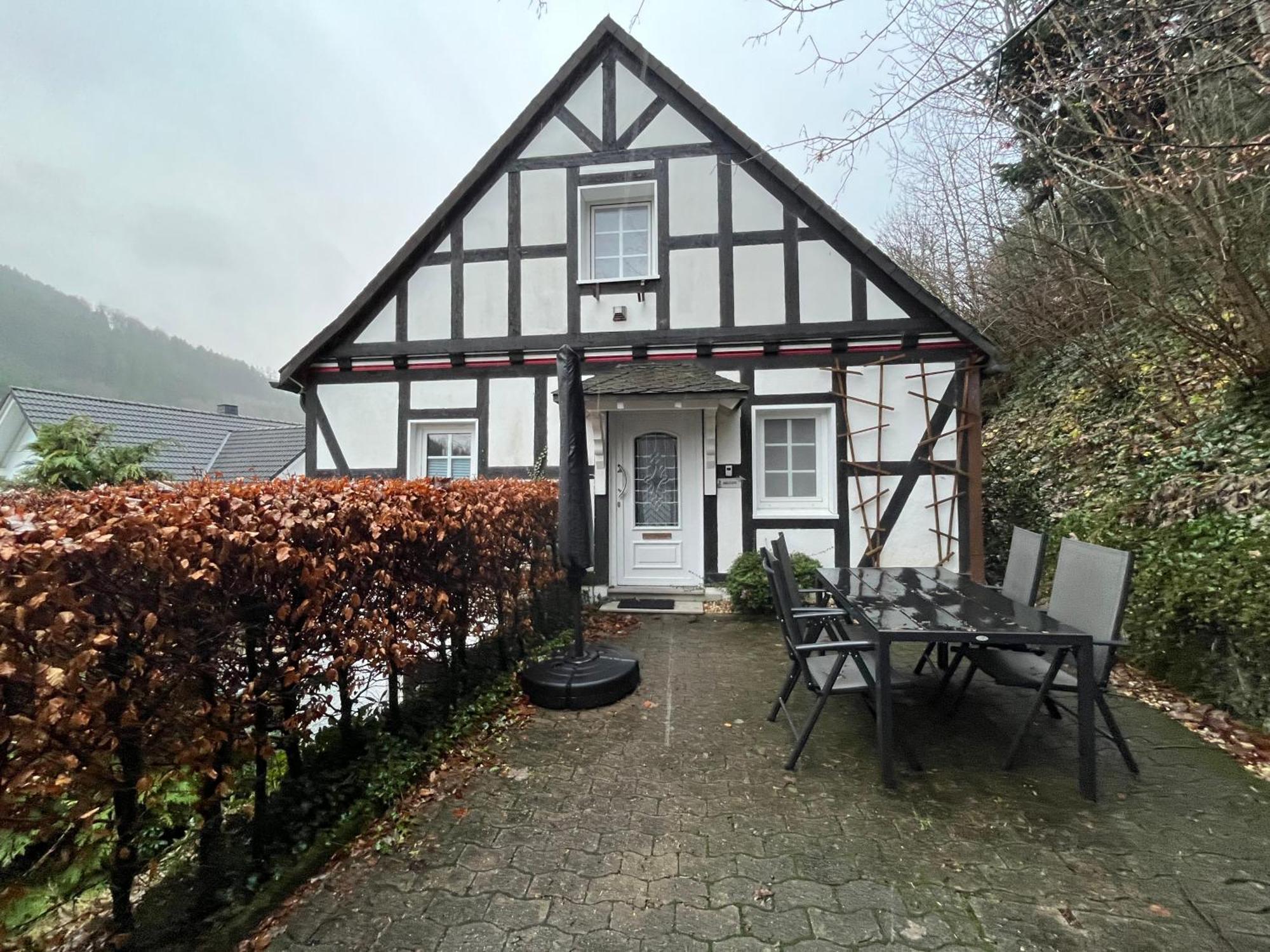 Schmallenberger Ferienhaus Exteriör bild